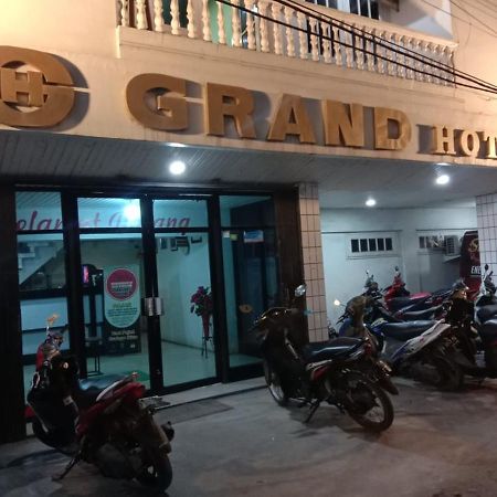 Grand Hotel Pemangkat Esterno foto