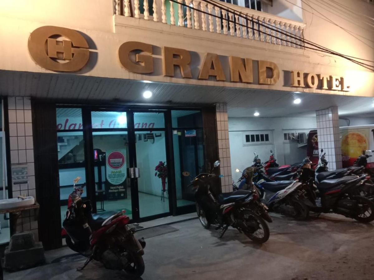 Grand Hotel Pemangkat Esterno foto