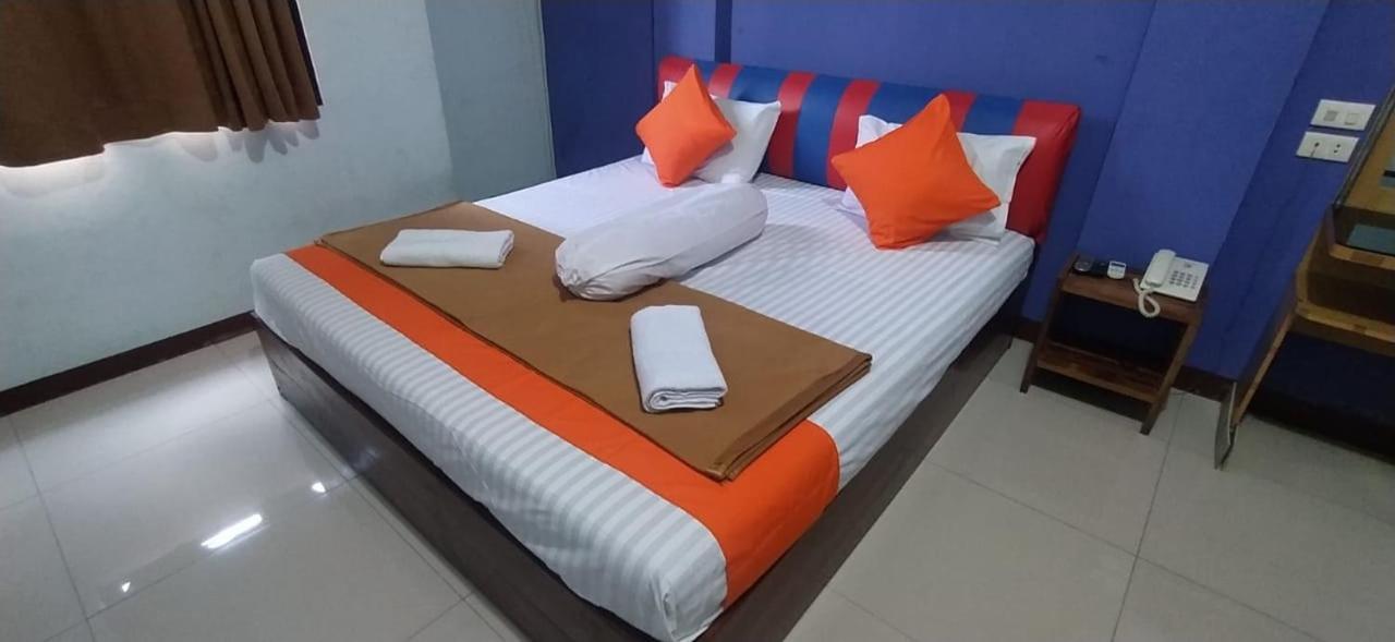 Grand Hotel Pemangkat Esterno foto