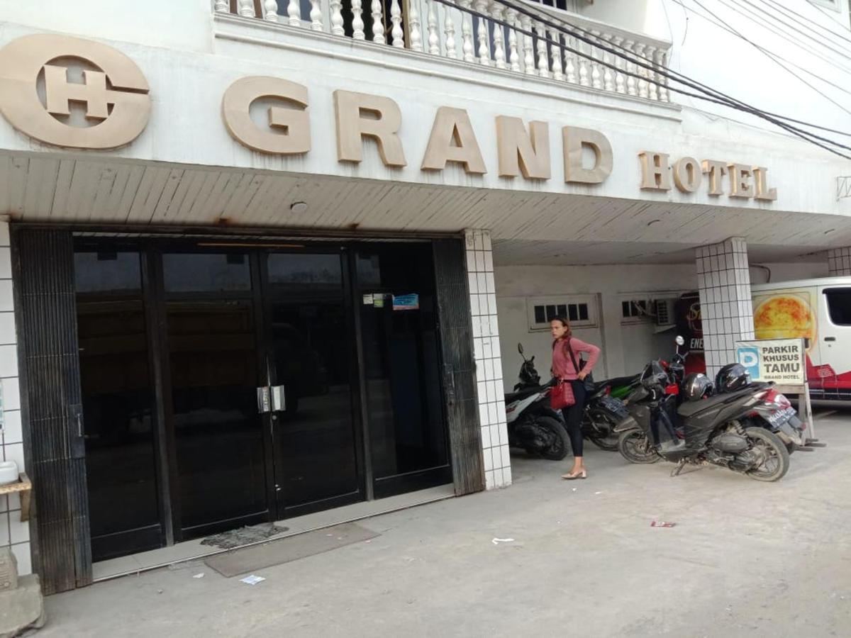 Grand Hotel Pemangkat Esterno foto